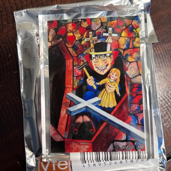 Junji Ito Pop up store Official Merch, acrylic blocks, badges, keychains set - Picture 14 of 15